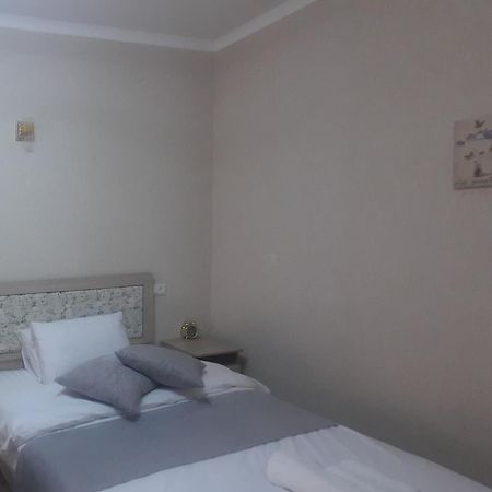 Хотел Хесон Khujand Quarto foto